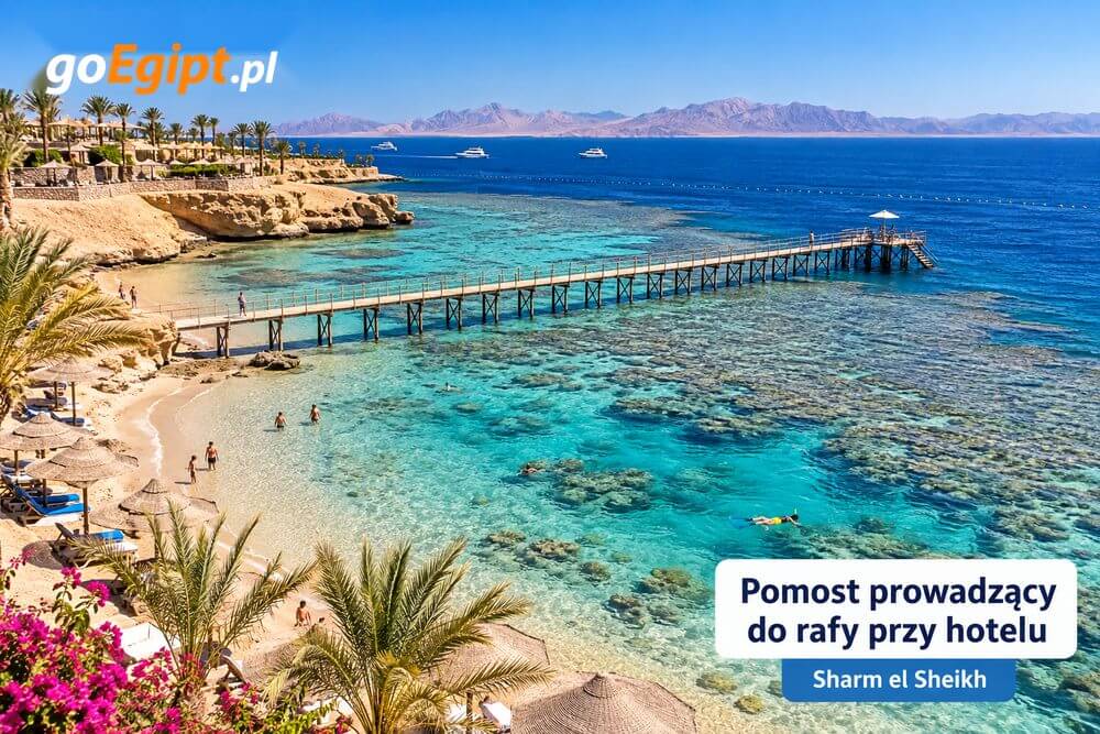 Pomost prowadzący do rafy przy hotelu w Sharm el Sheikh