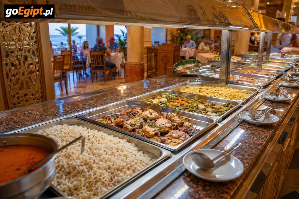 Bufet hotelowy w Egipcie i bezpieczne jedzenie podczas wakacji all inclusive